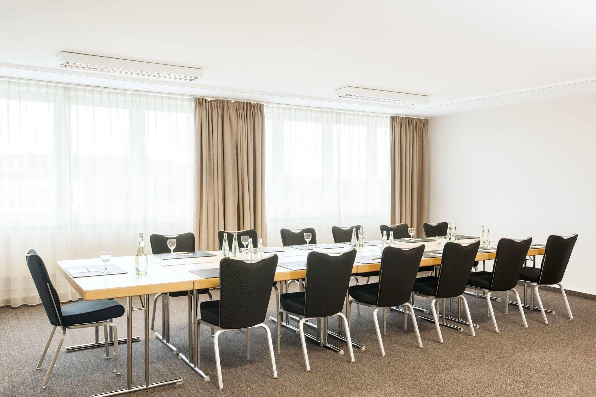 Hotel Nh Frankfurt Moerfelden Conference Center Zewnętrze zdjęcie