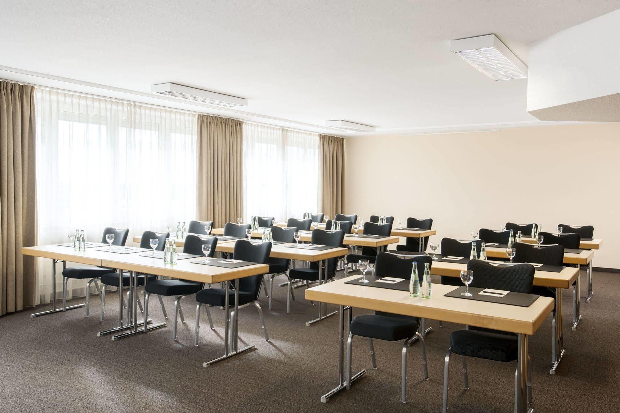 Hotel Nh Frankfurt Moerfelden Conference Center Zewnętrze zdjęcie